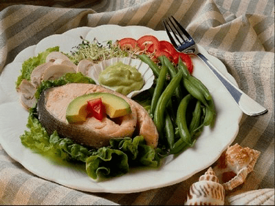 fish with vegetables included in the diet for weight loss