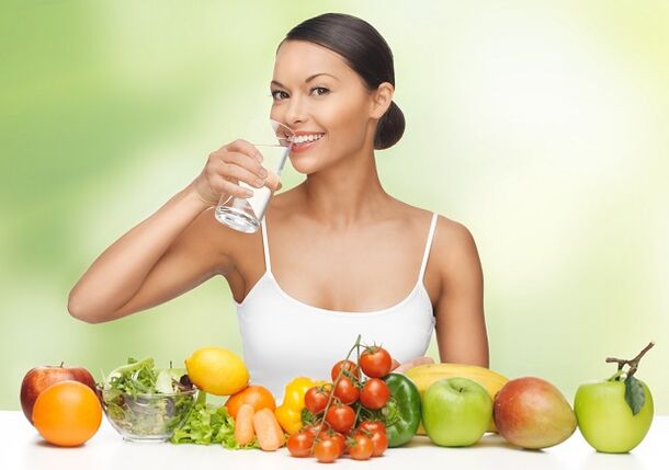 The principle of the water diet is adherence to a drinking regime, coupled with the consumption of healthy foods